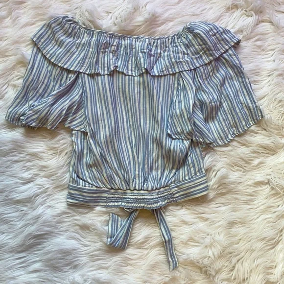 🤍HP🎀[ FP ] The Rosemary Ruffle Top - Picture 9 of 11